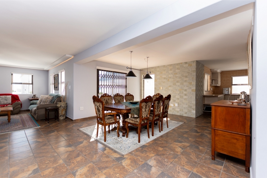 3 Bedroom Property for Sale in Dwarskersbos Western Cape